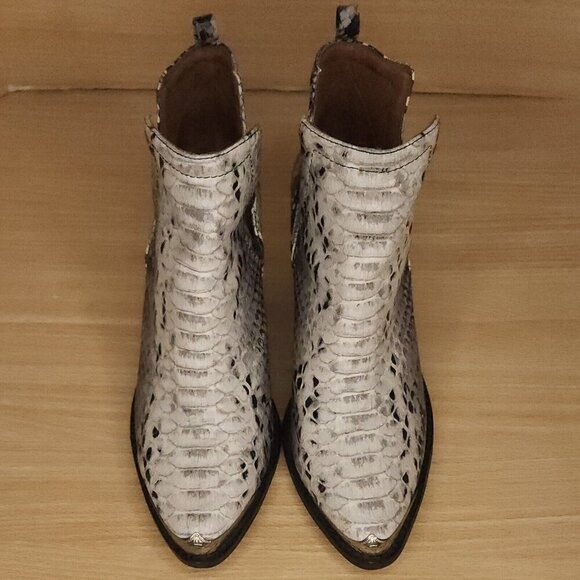 Jeffrey Campbel Cromwell White Snake Print Ankle Boots 6 1/2 - Picture 2 of 8